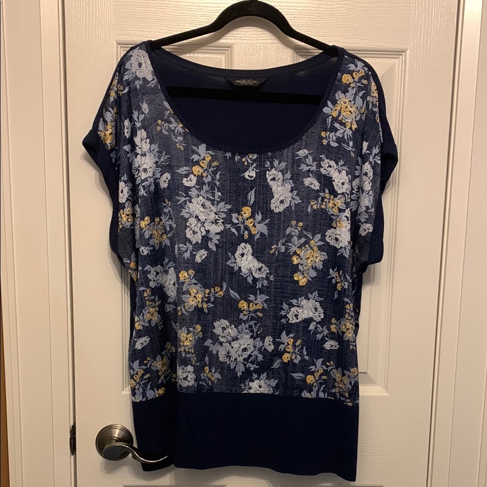 Michel Studio Floral Navy Top 2X